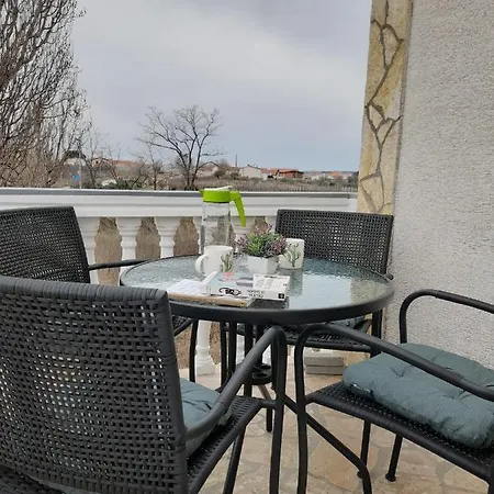 Apartmani Dorijan Vrsi Exterior photo